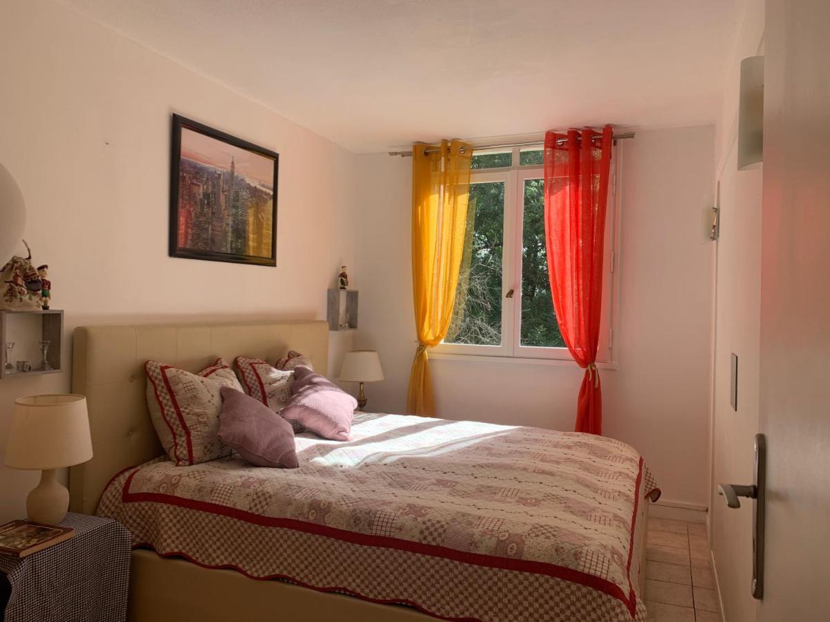 Charmant Room Chez Nous Bus Direct Orly Ablon-sur-Seine Exteriör bild